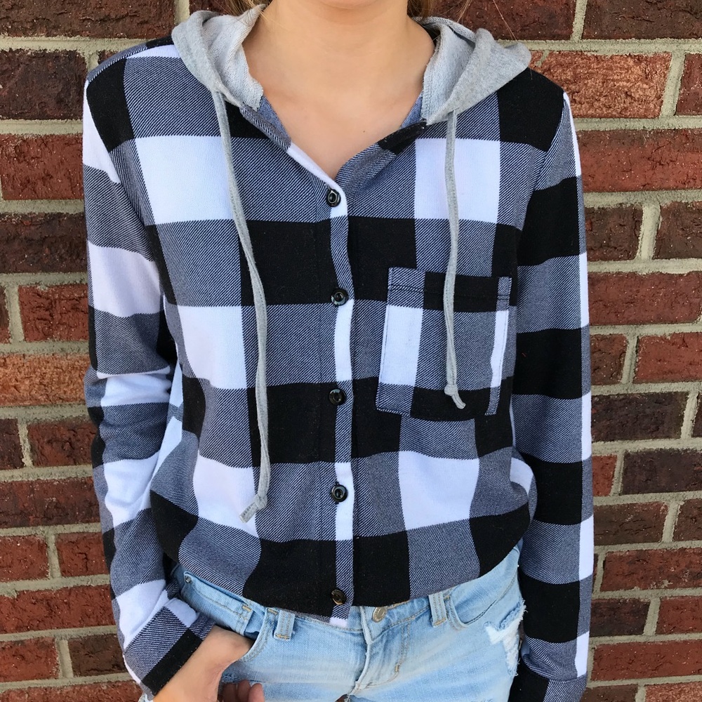 B&W plaid sweatshirt